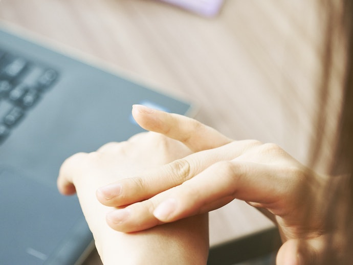 Bình Luận Tiêu Cực: "Nguyên Nhân Gây Khô Ráp Da"